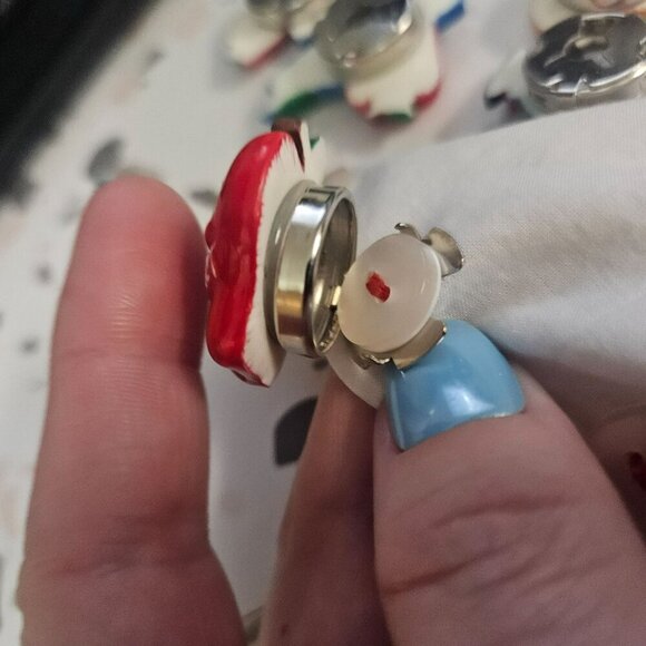 5 Teacher School Button Covers Apple Globe Chalkboard Artsy Art You Wear - Picture 5 of 7